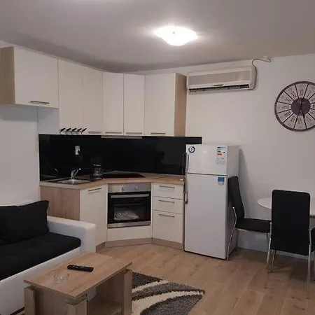 Naomi Apartment