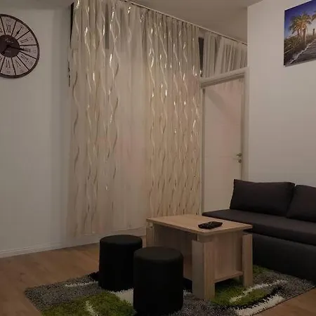 Naomi Apartment