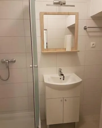 Naomi Apartment